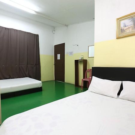 Rvh Hotel كوتا بْهارو المظهر الخارجي الصورة