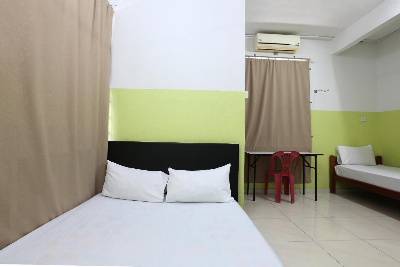 Rvh Hotel كوتا بْهارو المظهر الخارجي الصورة