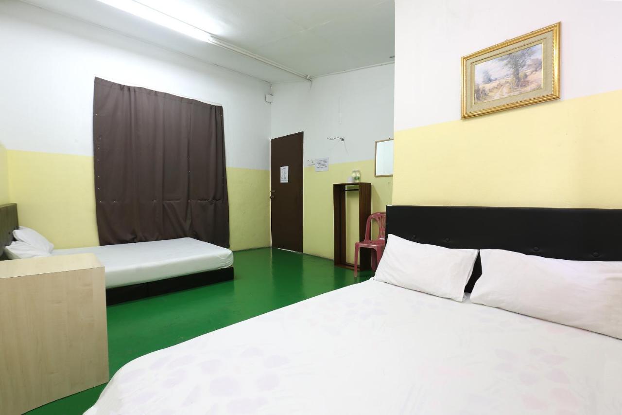Rvh Hotel كوتا بْهارو المظهر الخارجي الصورة