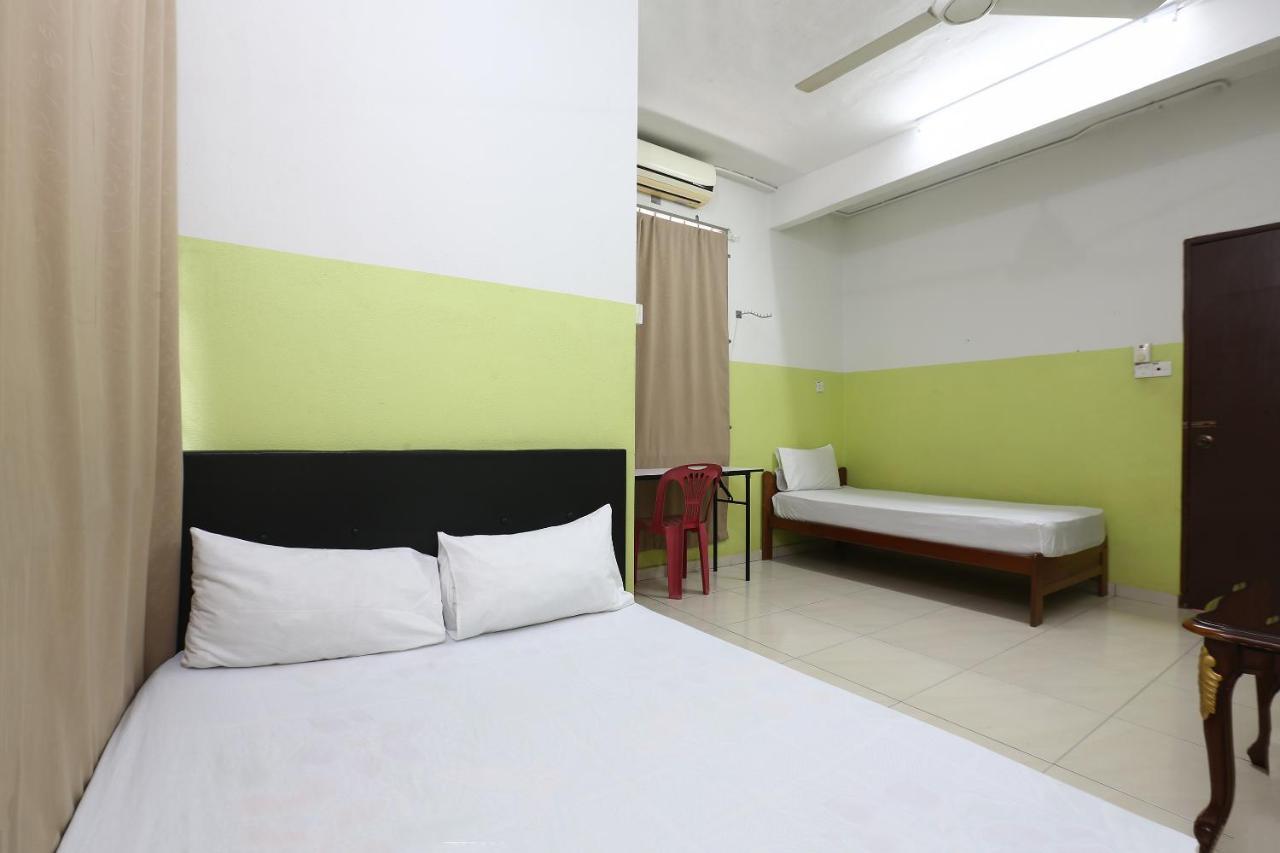 Rvh Hotel كوتا بْهارو المظهر الخارجي الصورة